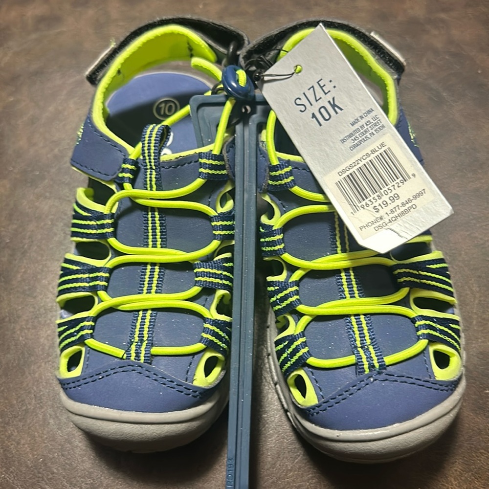 DSG Direct Youth Caged Sandals: BLUE/GREEN: NWT: SIZE 10
